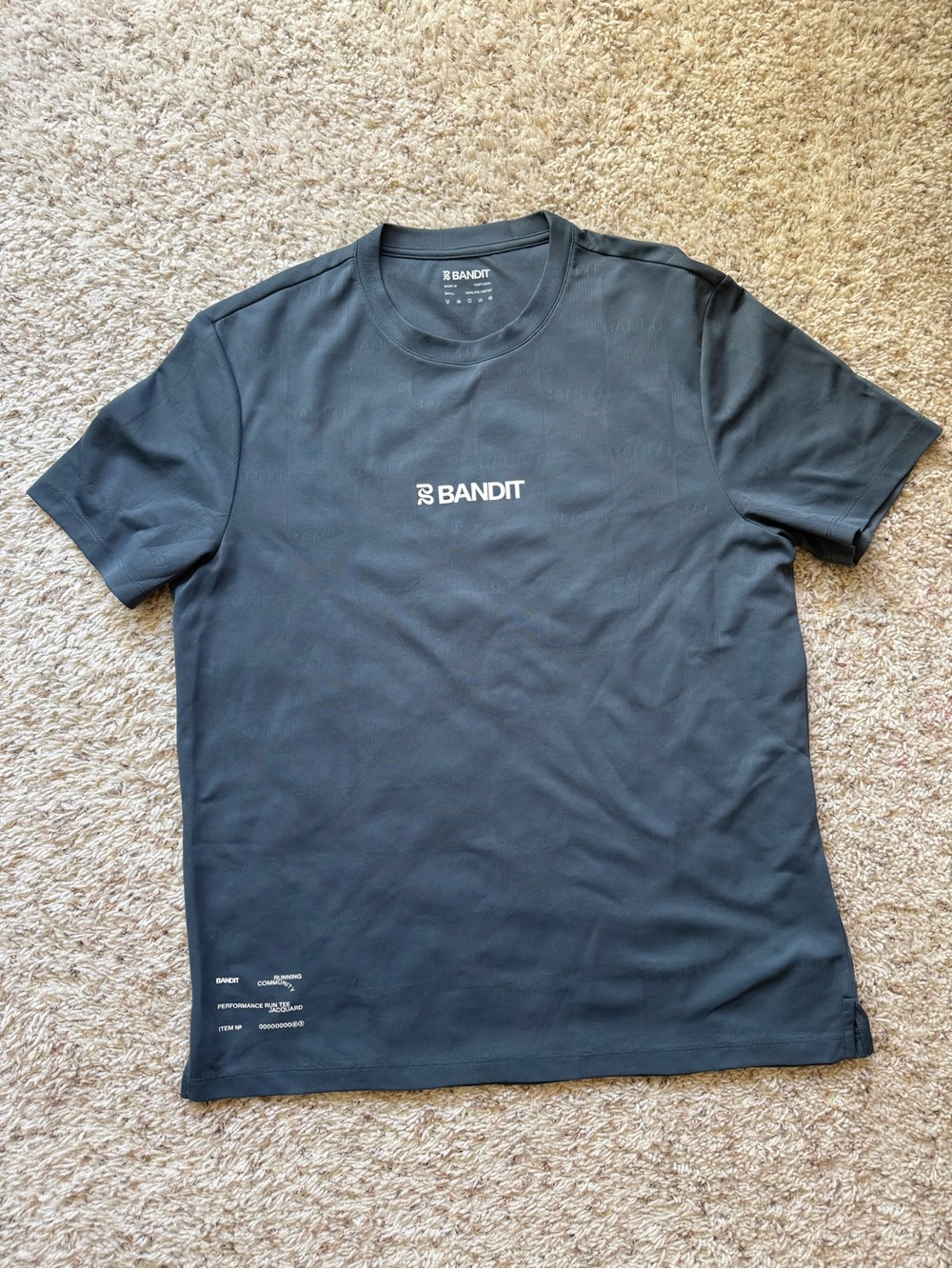 Bandit Cheque Jacquard short sleeve in Men’s small